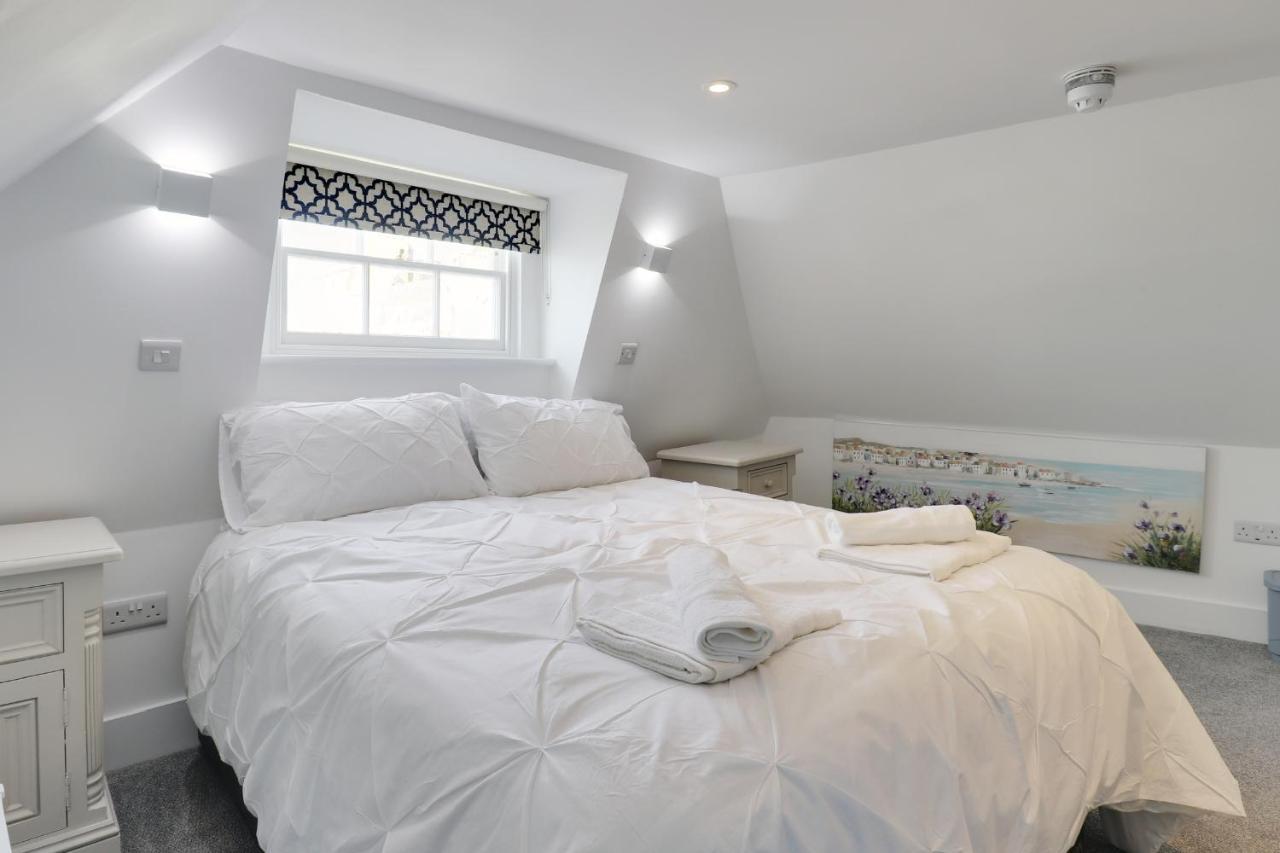 Master Accommodation Suite 4 Attic Room Гастингс Экстерьер фото